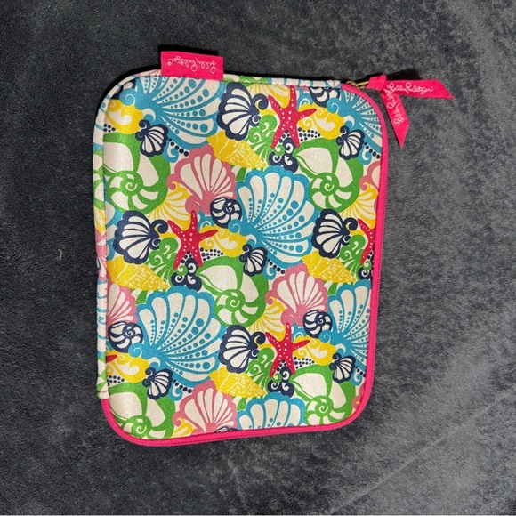 Laptop Sleeve Designer By Lilly Pulitzer, Size: Small - Picture 4 of 5